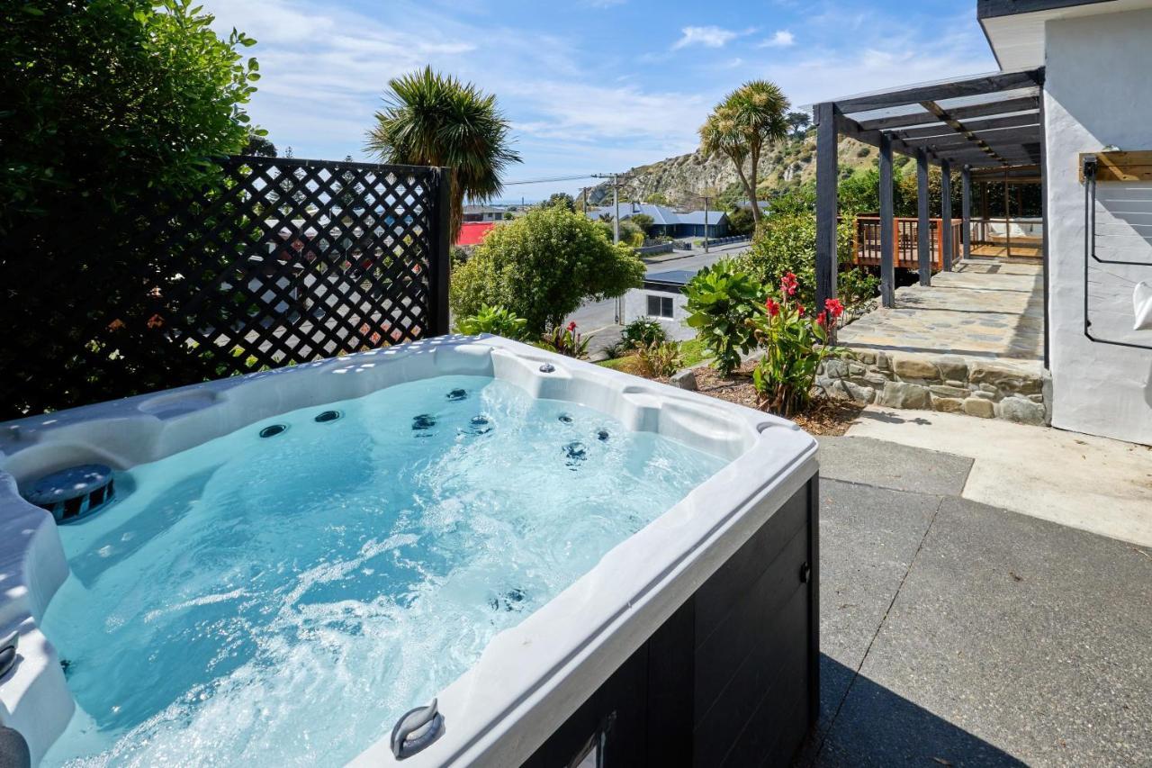 Hot Tub, Great Views, Close To Beach Kaikoura Buitenkant foto